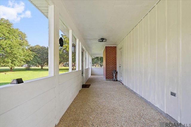 7944 Comite Acres Dr, Baker, LA 70714