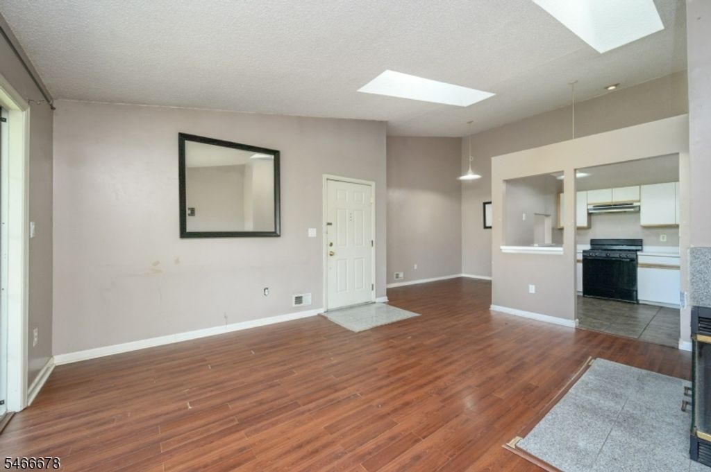 56 Amethyst Way 1018, Franklin Twp., NJ 08823 — photo 5