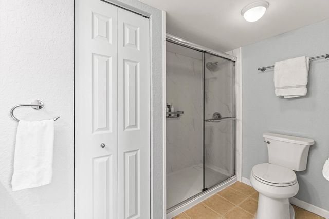 145 Yacht Club Way 210, Hypoluxo, FL 33462