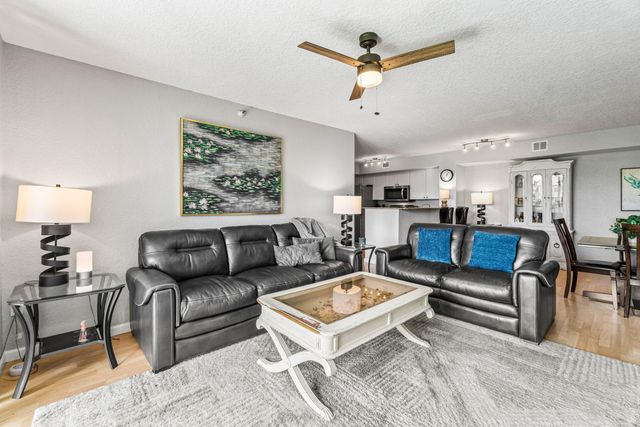 145 Yacht Club Way 210, Hypoluxo, FL 33462