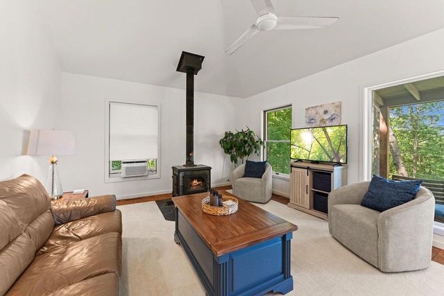 S589 Mockingbird Court, La Valle, WI 53491