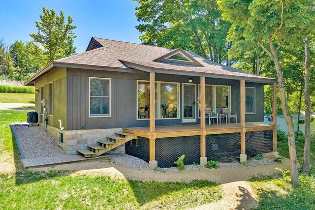 S589 Mockingbird Court, La Valle, WI 53491