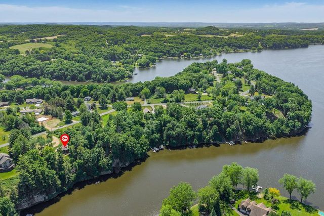 S589 Mockingbird Court, La Valle, WI 53491
