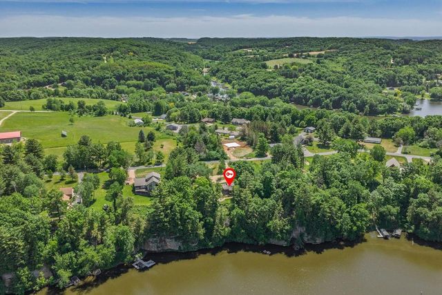 S589 Mockingbird Court, La Valle, WI 53491