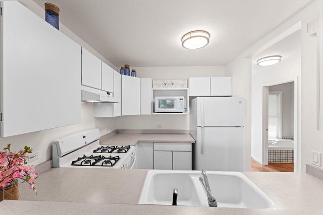 S589 Mockingbird Court, La Valle, WI 53491