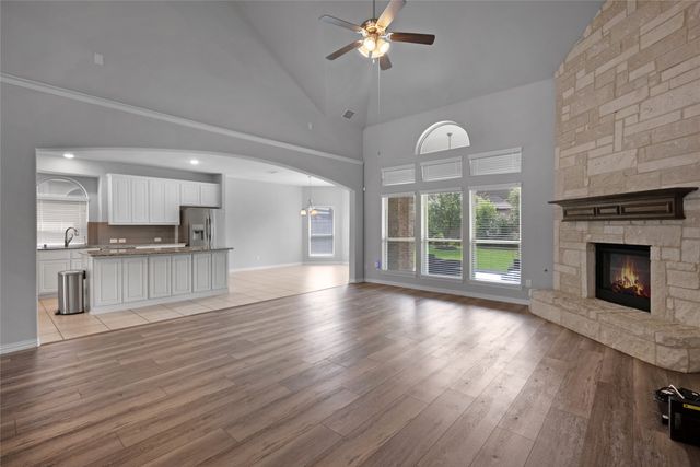 1013 Meadowlark Avenue, Forney, TX 75126