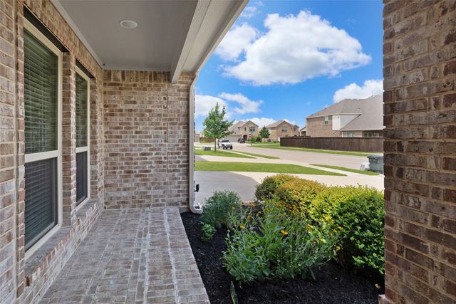 1013 Meadowlark Avenue, Forney, TX 75126