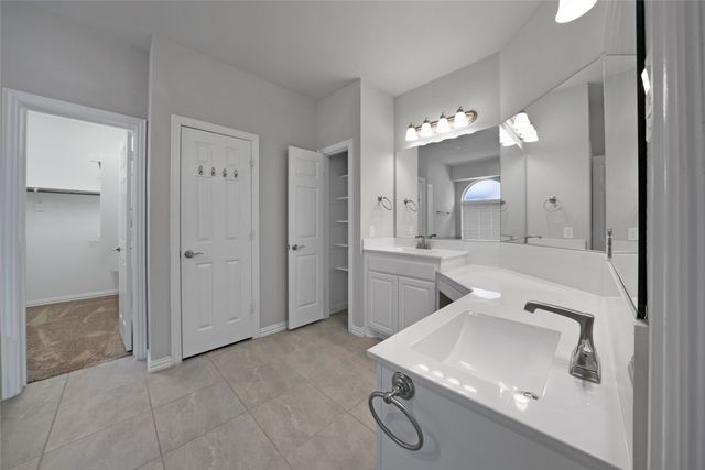 1013 Meadowlark Avenue, Forney, TX 75126