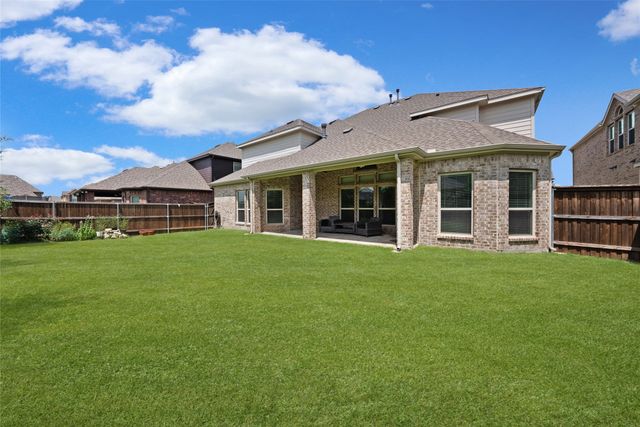 1013 Meadowlark Avenue, Forney, TX 75126