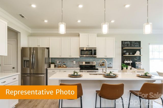 12184 Muscadine Court, Midland, NC 28107