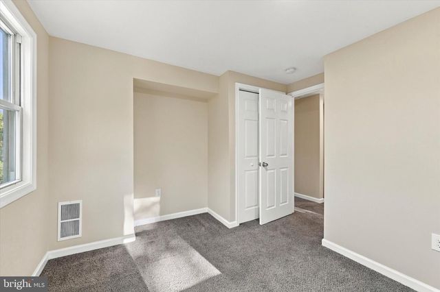 803 MAPLE LN, Aston, PA 19014