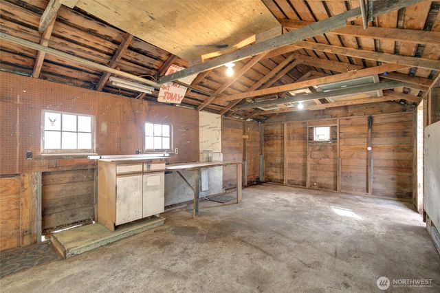446 Eklund Avenue, Hoquiam, WA 98550