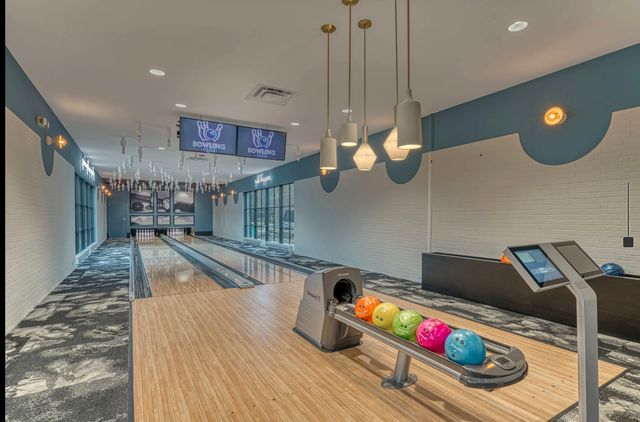 806 Foxworth Boulevard 3A, Lombard, IL 60148