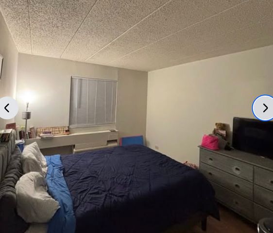 806 Foxworth Boulevard 3A, Lombard, IL 60148