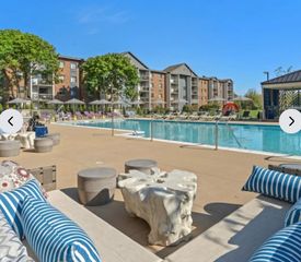 806 Foxworth Boulevard 3A, Lombard, IL 60148