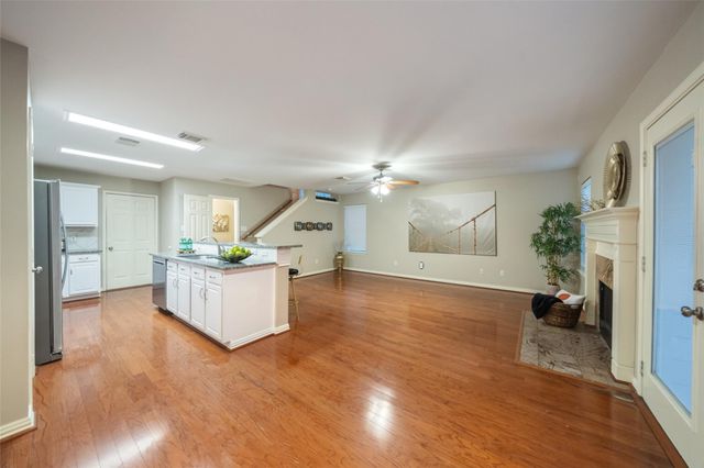 39 Butterfly Branch Place, The Woodlands, TX 77382