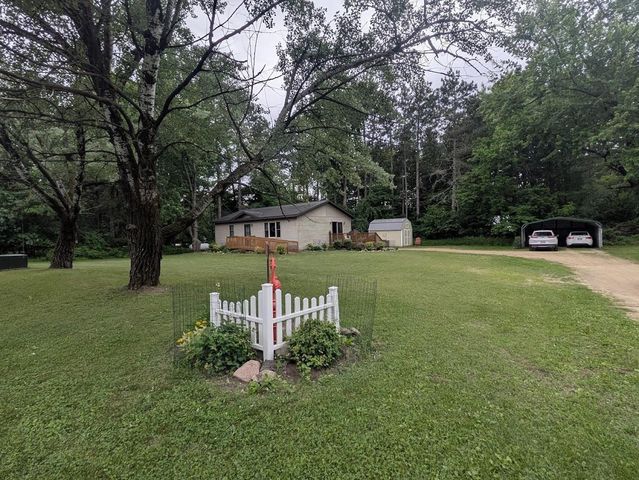 975 County Road Z, Arkdale, WI 54613