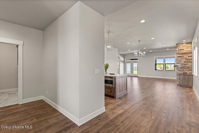 4417 W Hide Away LN, Coeur D'alene, ID 83815