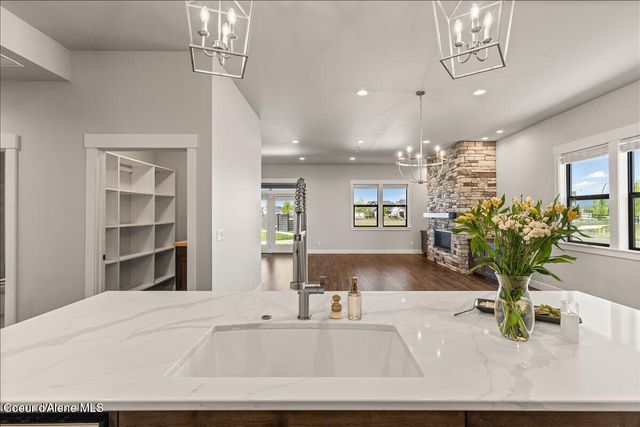 4417 W Hide Away LN, Coeur D'alene, ID 83815