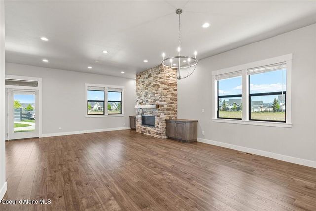 4417 W Hide Away LN, Coeur D'alene, ID 83815