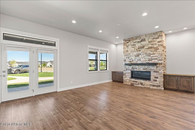 4417 W Hide Away LN, Coeur D'alene, ID 83815