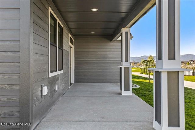 4417 W Hide Away LN, Coeur D'alene, ID 83815