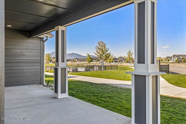 4417 W Hide Away LN, Coeur D'alene, ID 83815