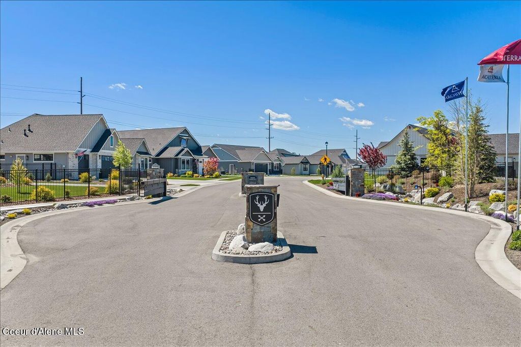 4417 W Hide Away LN, Coeur D'alene, ID 83815