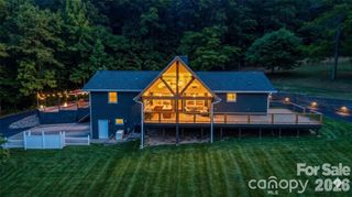 97 Whippoorwill Lane, Fairview, NC 28730