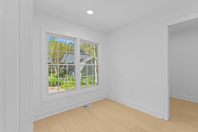 957 Regatta Road, Charleston, SC 29412