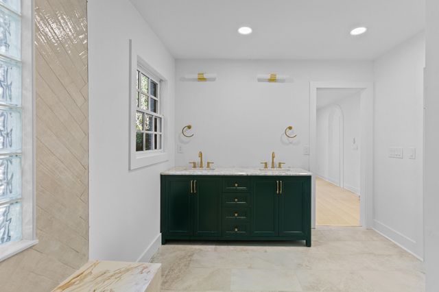 957 Regatta Road, Charleston, SC 29412