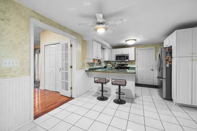 56 Odonnell Ave, Shrewsbury, MA 01545