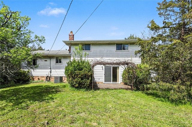 1331 Grant Drive, Parma, OH 44134