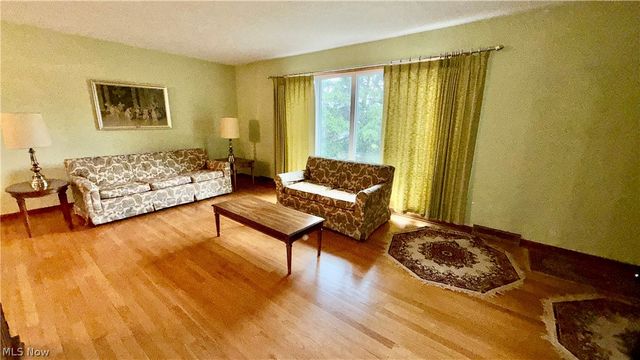 1331 Grant Drive, Parma, OH 44134