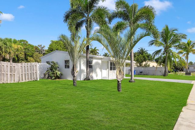 2533 NE 12th Terrace, Pompano Beach, FL 33064