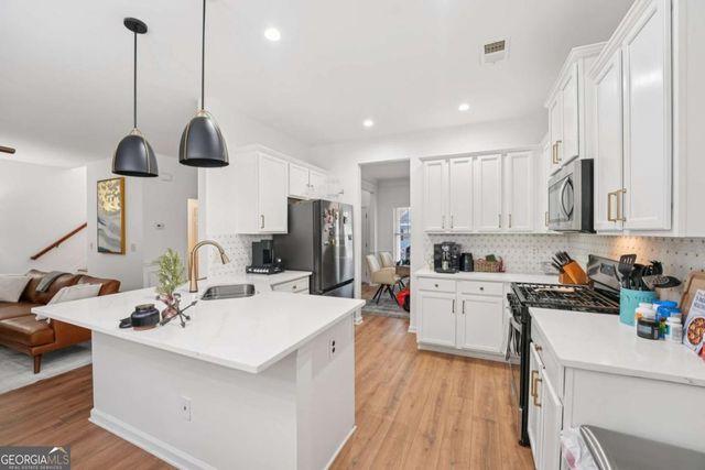 218 Haleys Court, Woodstock, GA 30188