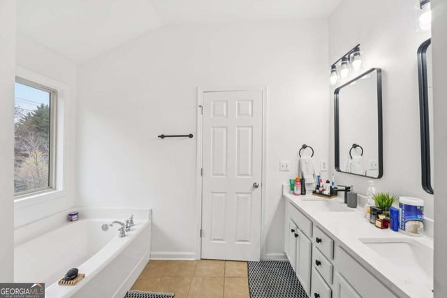 218 Haleys Court, Woodstock, GA 30188