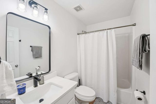 218 Haleys Court, Woodstock, GA 30188