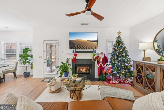 218 Haleys Court, Woodstock, GA 30188