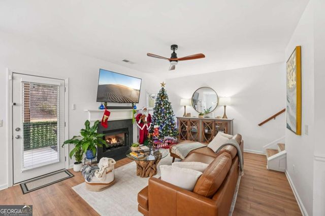 218 Haleys Court, Woodstock, GA 30188