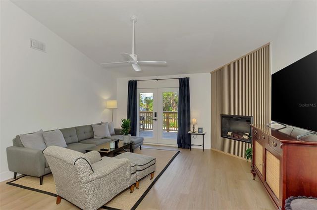 812 GARLAND AVENUE, Nokomis, FL 34275