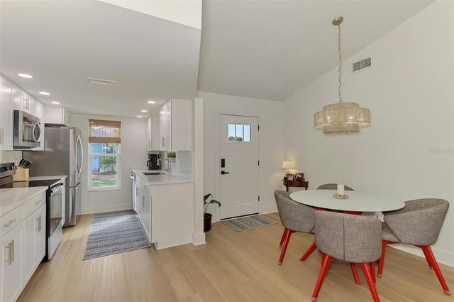 812 GARLAND AVENUE, Nokomis, FL 34275