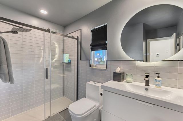 812 GARLAND AVENUE, Nokomis, FL 34275