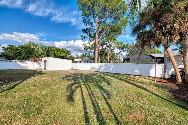 812 GARLAND AVENUE, Nokomis, FL 34275