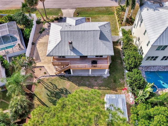 812 GARLAND AVENUE, Nokomis, FL 34275
