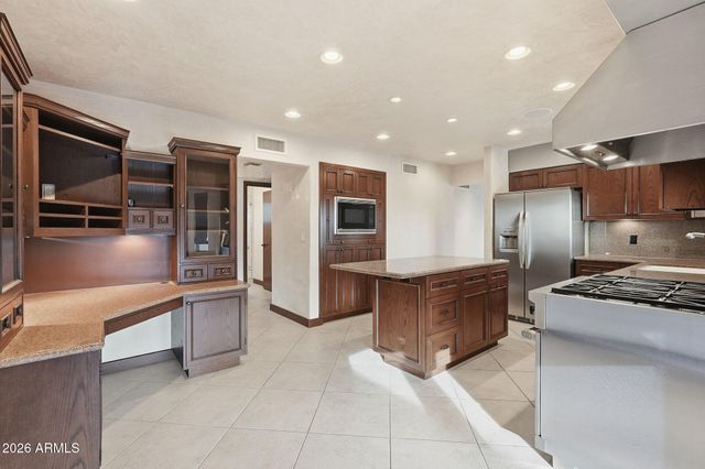 4021 E LAMAR Road, Paradise Valley, AZ 85253