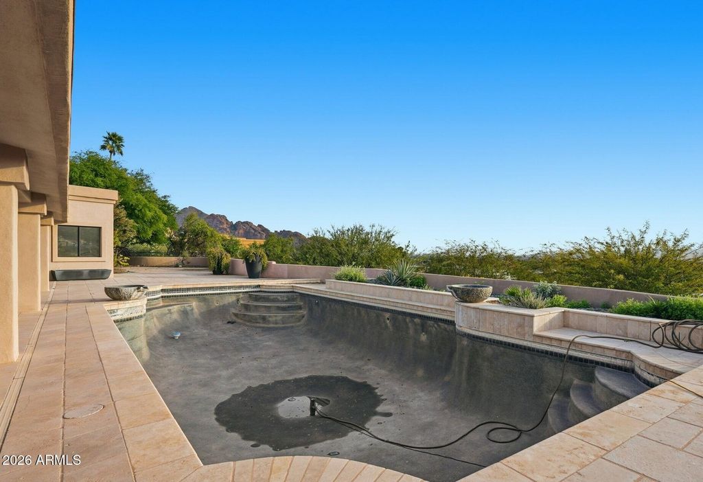 Image 30 of property listing at 4021 E LAMAR Road, Paradise Valley, AZ 85253