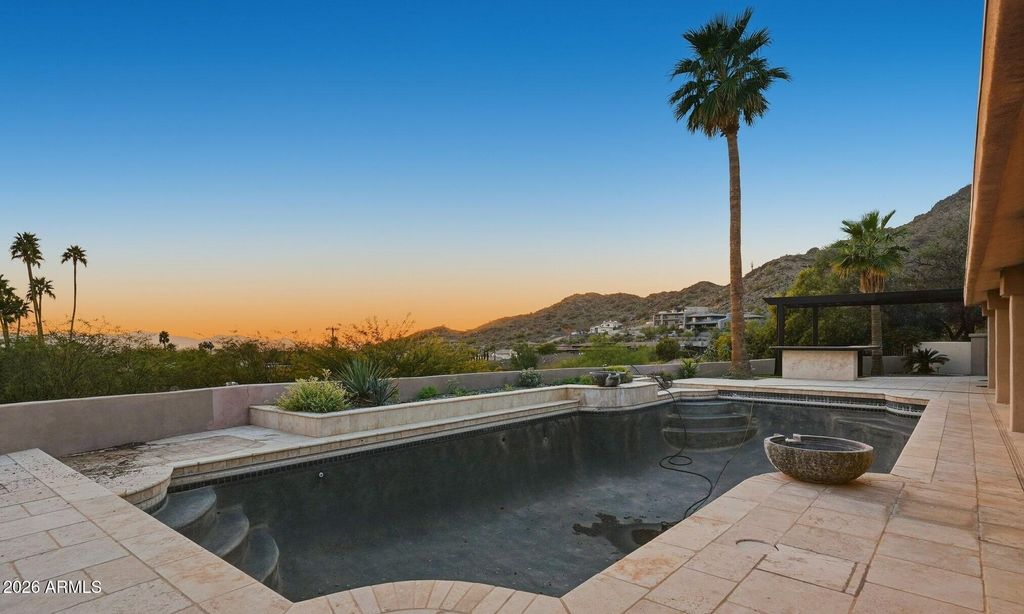 Image 43 of property listing at 4021 E LAMAR Road, Paradise Valley, AZ 85253