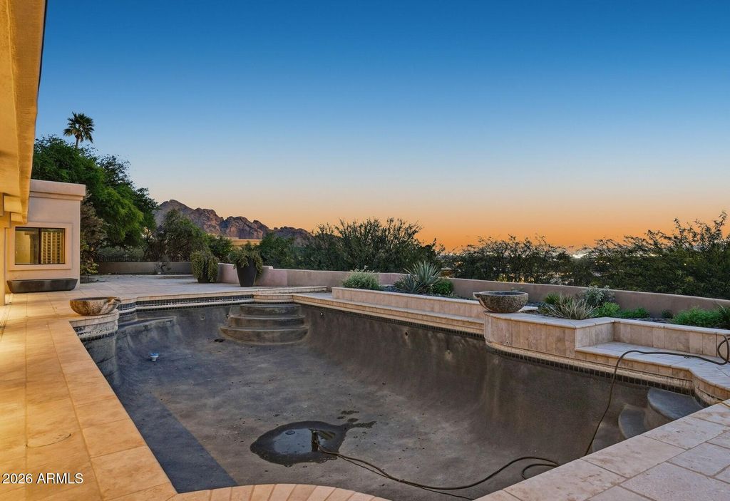 Image 44 of property listing at 4021 E LAMAR Road, Paradise Valley, AZ 85253