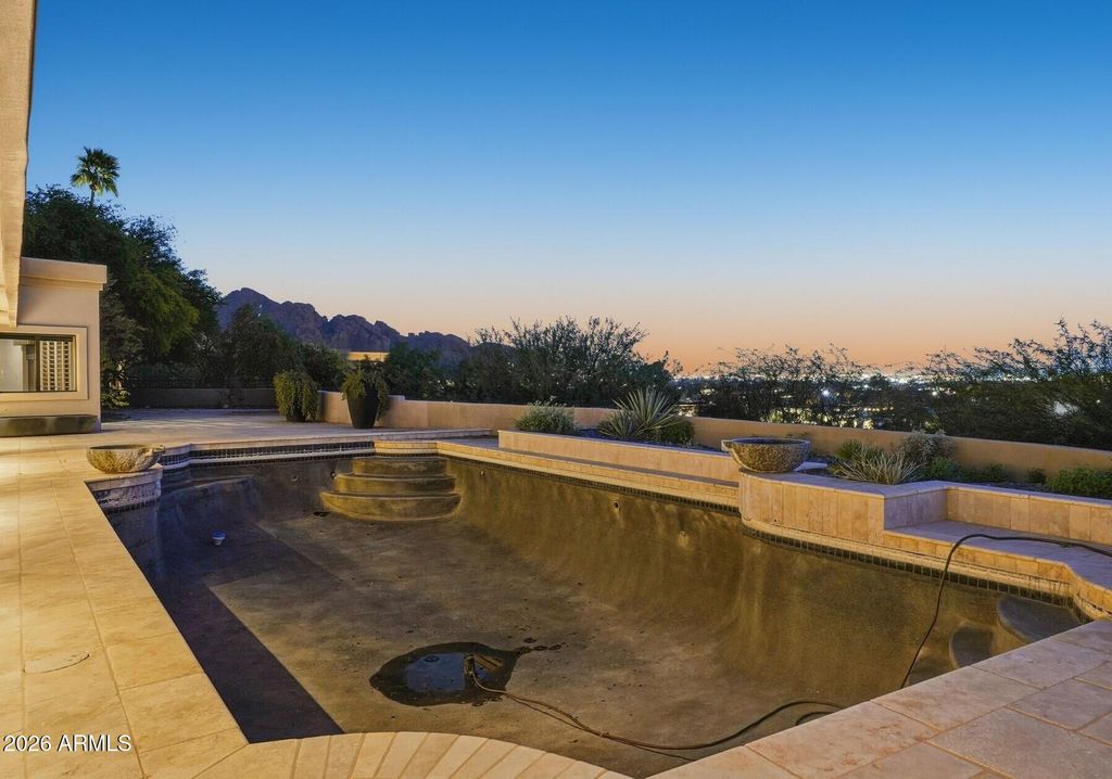 Image 47 of property listing at 4021 E LAMAR Road, Paradise Valley, AZ 85253